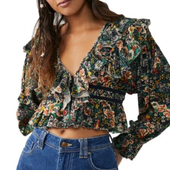 Free People Tops - FREE PEOPLE Rudi Ruffle Top- Floral